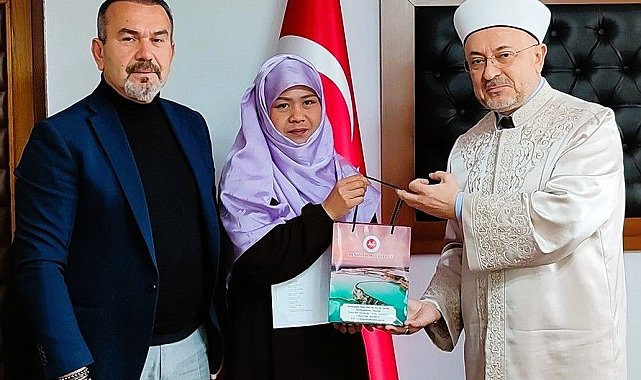 Denizli'de iki yabancı Müslüman oldu