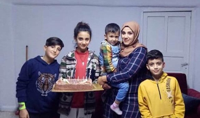 Depremde 3 çocuğunu kaybeden anne: "Enkaz altında çocuğumu hayatta tutabilmek için emzirmeyi bile denedim"