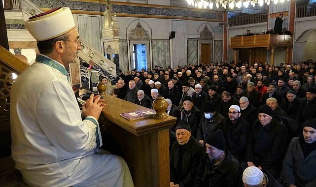 Depremde hayatını kaybedenler Yozgat'ta dualarla anıldı