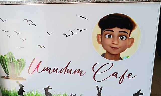 Depremde oğlunu kaybeden anne, umudunu kafede yaşatıyor