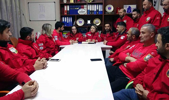 Depremin 1. yılında o anları anlatırken adeta yeniden yaşadılar