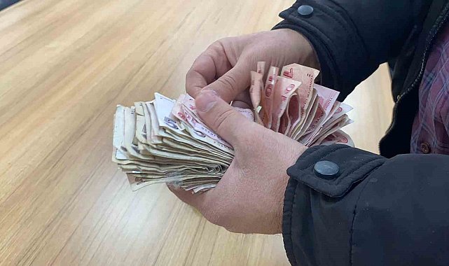 Dilencinin saatlik kazancı dudak uçuklattı