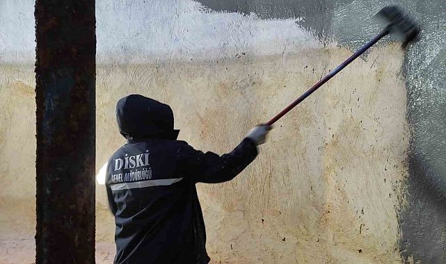 DİSKİ, soğuklara karşı su depolarında önlem alıyor