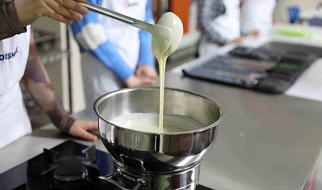 Diyarbakır'da kursiyerler, yöresel ve dünya mutfağı lezzetlerini öğreniyor