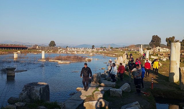 Doğaseverler, 'Yarışlar kenti Magnesia'yı keşfetti