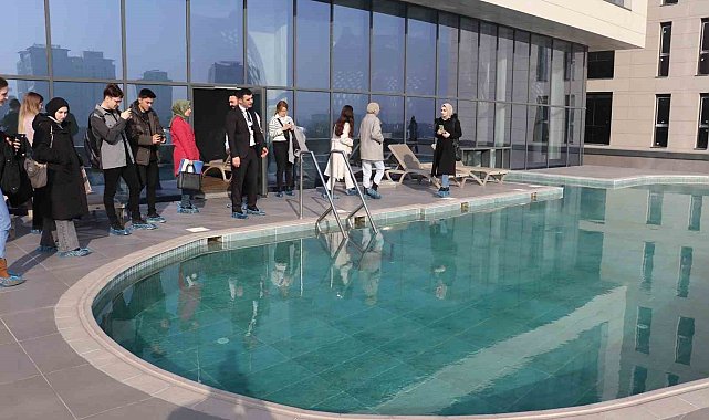 Doruk Hastanesi geleceğin mimarlarını ağırladı
