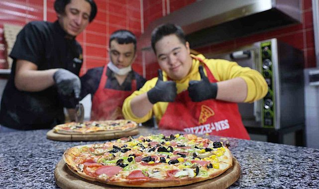 Down sendromlu çocuklar mutfağa girdi, hünerleri ile göz doldurdu