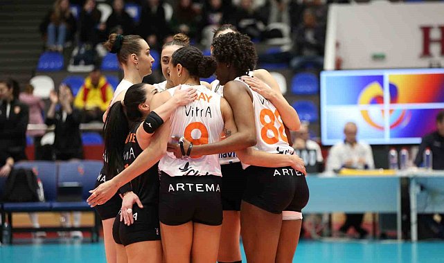 Eczacıbaşı Dynavit, play-off turuna galibiyetle başladı