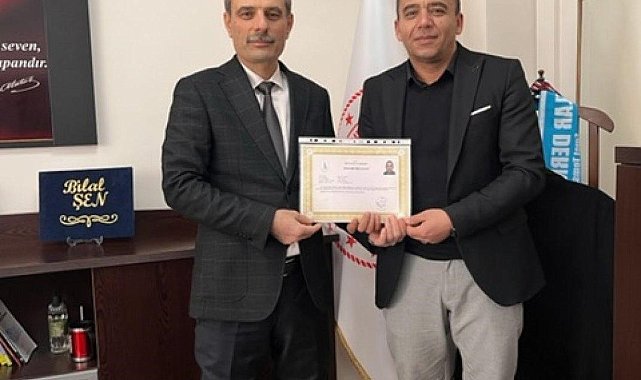Emet'te başarılı öğretmenler ödüllendirildi