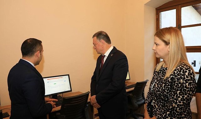 Enkazdan çıkarılan ve geçmişe ışık tutan tarihi eserler Türk Tarih Kurumu'na emanet edildi