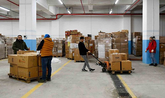 Esenyurt Belediye Başkanı Deniz Bozkurt depremde yapılanları anlattı