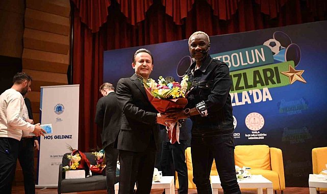 Eski Trabzonsporlu futbolcu Yattara'dan, Tuzla'da kolbastı şovu