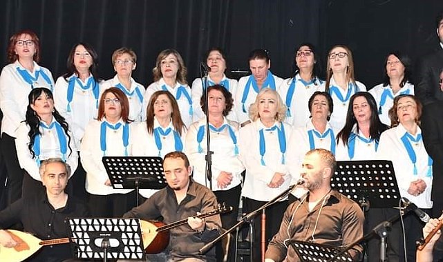Eskişehir Yunus Emre Kültür Merkez'inde dönem sonu konseri