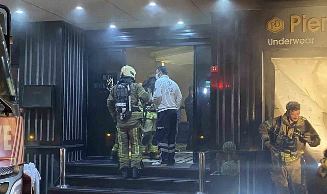 Fatih'te otelde yangın paniği: Çarşafları birbirine bağlayıp 3. kattan inmeye çalıştı