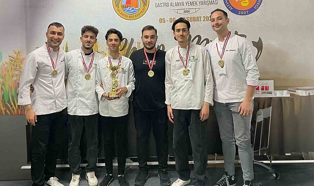 Gastronomi öğrencileri altın madalyaları topladı