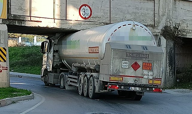 Gaz tankeri sulama kanalı altına sıkıştı