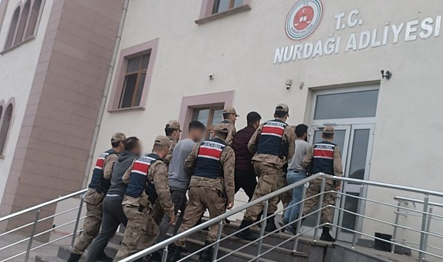 Gaziantep'te 4 göçmen kaçakçısı organizatörü yakalandı