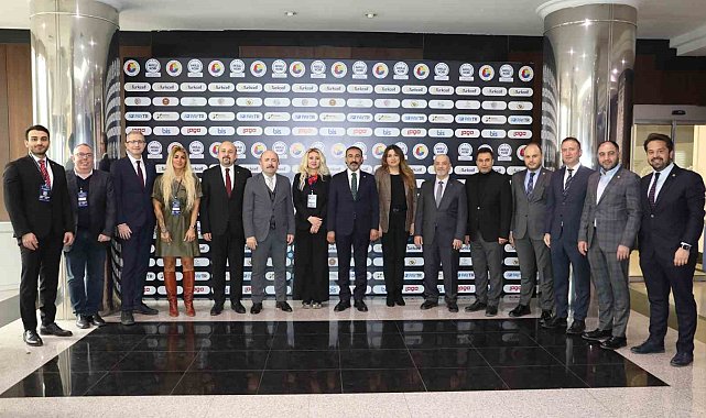 Gaziantep'teki KOBİ'ler 'Akıllı KOBİ Dijital Dönüşüm Konferansı'nda bir araya geldi