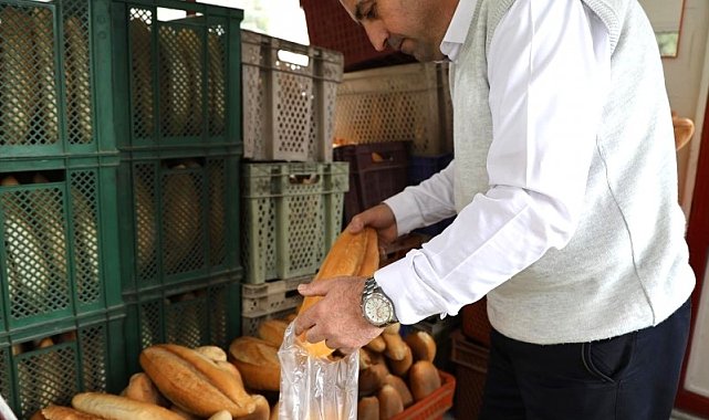 Gediz'de ekmek fiyatı düşürüldü