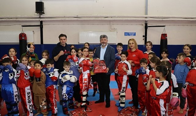 Gediz'de sporculara malzeme desteği