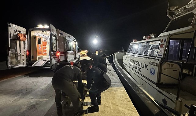 Gökçeada'da rahatsızlanan vatandaş Sahil Güvenlik ekiplerince tahliye edildi