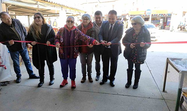 Gökova Mahallesinde 2'inci el pazarı açıldı