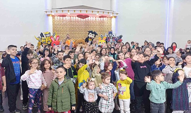 Gülüçlü çocuklar sinema etkinliğinde eğlendi