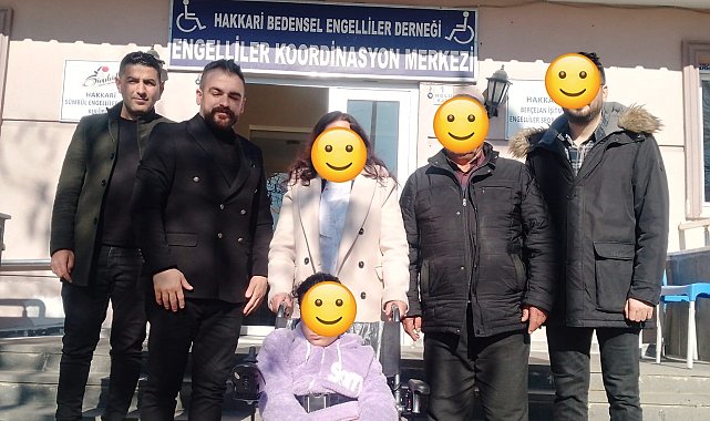 Hakkari'deki engellilere sandalye desteği