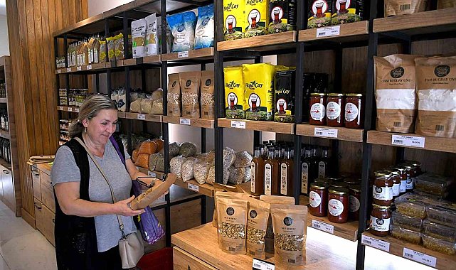 Halk Adamarket Mağazası yeni yerinde hizmete başladı