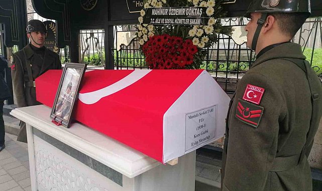 Hayatını kaybeden Menderes'in Özel Kalem Müdürü tarı son yolculuğuna uğurlandı