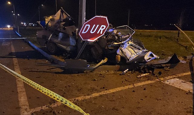 Hurdaya dönen otomobil, sürücüsüne mezar oldu