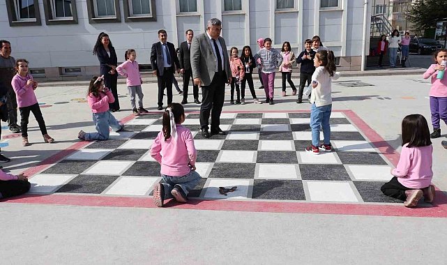 İlkler Hoca Ahmet Yesevi İlkokulu'nda kapalı oyun alanı açılışı yapıldı