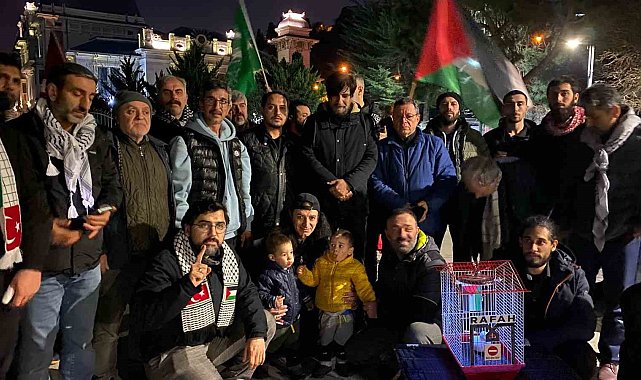İstanbul'da Refah Sınır Kapısı'nın açılması talebiyle eylem düzenlendi