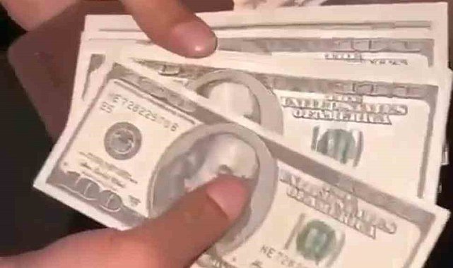 İstanbul'da sahte 100 dolar veren dolandırıcı bu kez faka bastı: Taksiciler yakalayıp ifşa etti