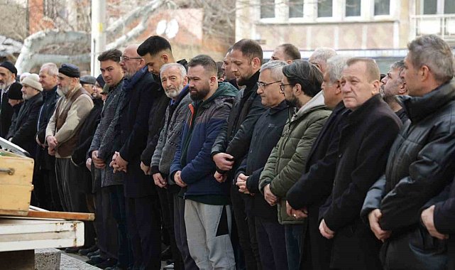 İstiklal Mahallesi Muhtarı son yolculuğuna uğurlandı