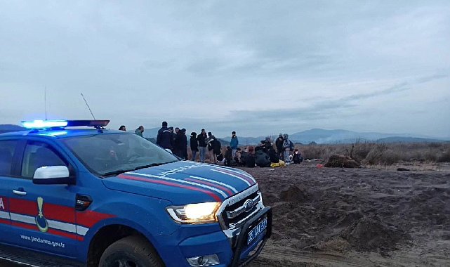 İzmir'de bin 383 düzensiz göçmen yakalandı, 25 organizatör tutuklandı
