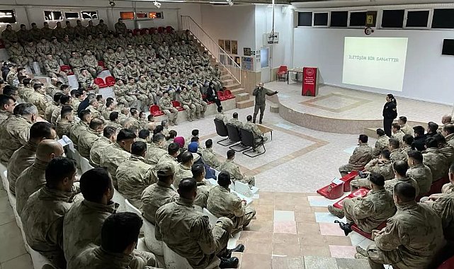 Jandarma Eğitim Alay Komutanlığı'nda 'Aile Eğitimi ve İletişimi' icra edildi