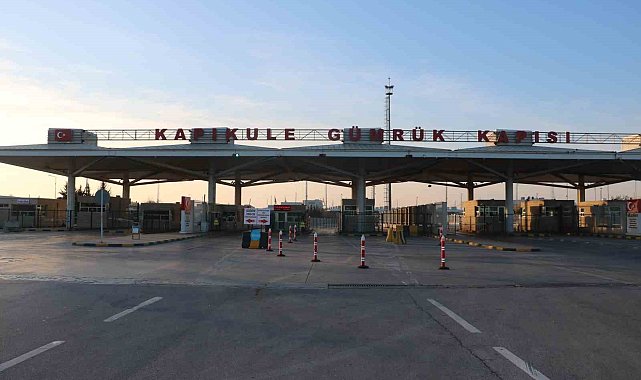 Kapıkule'de kaçakçılık operasyonu: 4'ü gümrük personeli 7 şüpheli tutuklandı