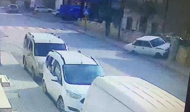 Karaman'da otomobilin duvara çarpma anı kamerada