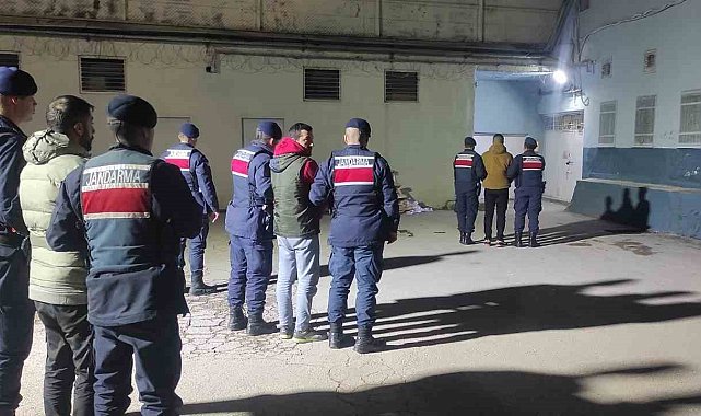 Kastamonu'da uyuşturucu ile yakalanan 3 kişi tutuklandı
