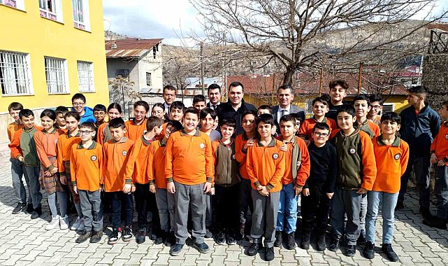 Kaymakam Zor, öğrencilerle bir araya geldi