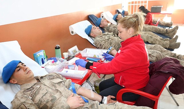 Kırklareli&#039;de jandarmadan kan bağışı