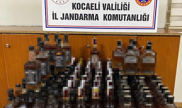 Kocaeli'de piyasa değeri 165 bin TL olan kaçak alkol ele geçirildi