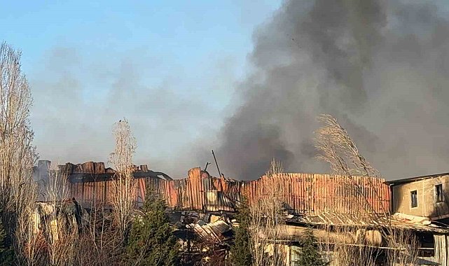 Kocaeli'deki fabrika yangını 5 saatte söndürüldü