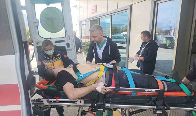 Kolunu merdanaye kaptıran işçi ağır yaralandı