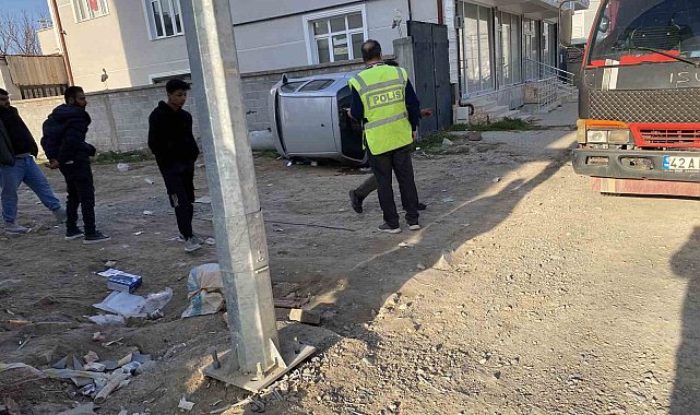 Kontrolden çıkan otomobil devrildi: 1 yaralı