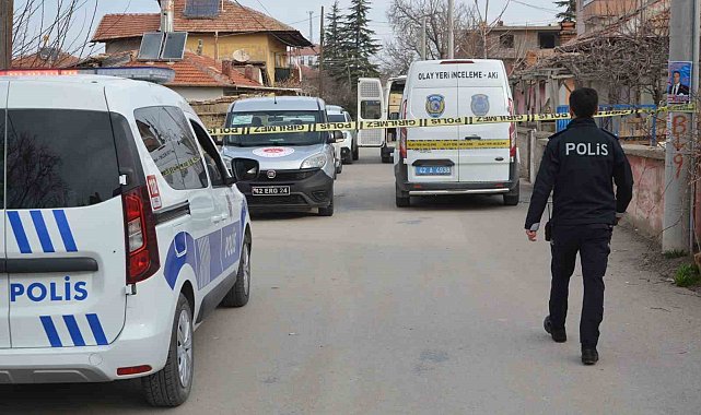Konya'da yalnız yaşayan adam evinde satırla öldürülmüş halde bulundu