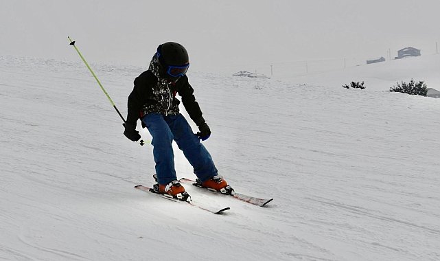 Küpkıran Kayak Merkezi kayakseverlerle doldu