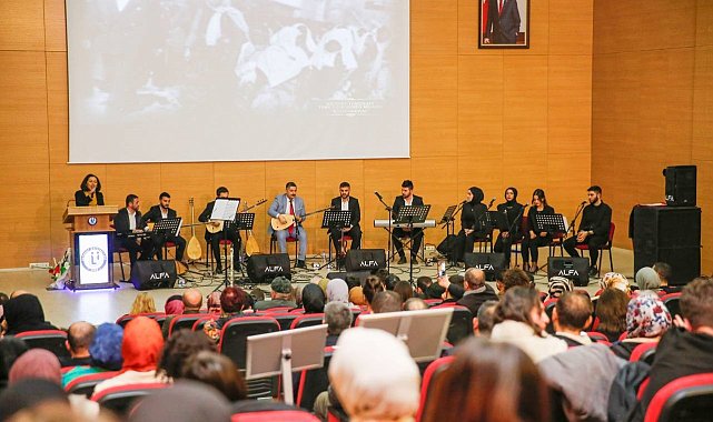 Kurtuluşun 106'ncı yılı türkülerle kutlandı