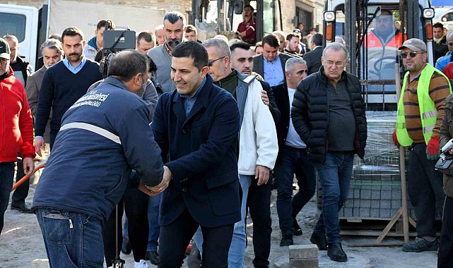 Kuşadası Belediye Başkanı Günel vatandaşlarla bir araya geldi